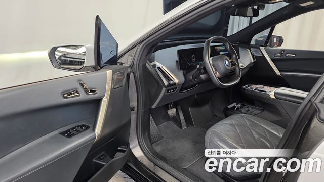 BMW iX 2022 — photo 13