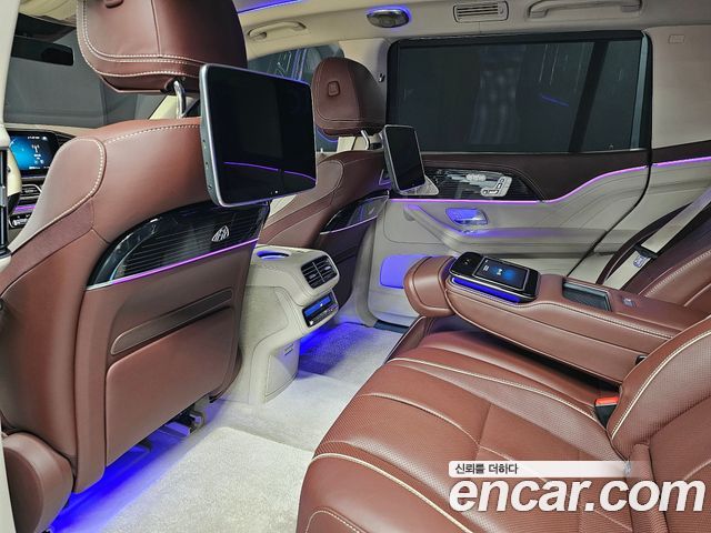 Mercedes-Benz GLS-Class 2022 — photo 12