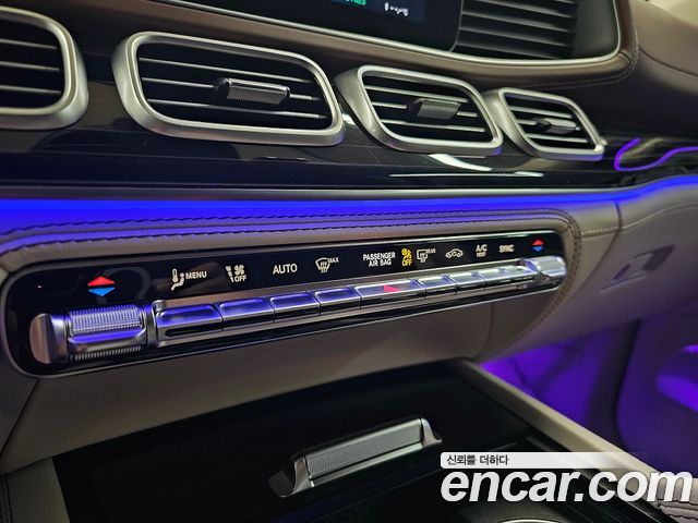 Mercedes-Benz GLS-Class 2022 — photo 14