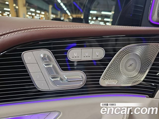 Mercedes-Benz GLS-Class 2022 — photo 16