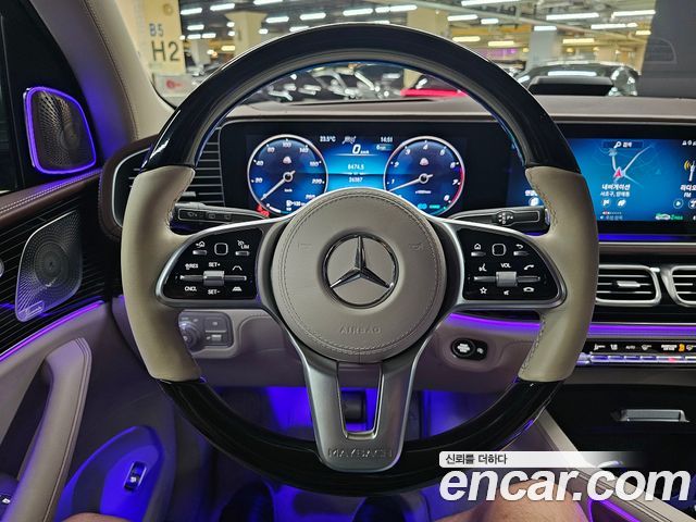 Mercedes-Benz GLS-Class 2022 — photo 18