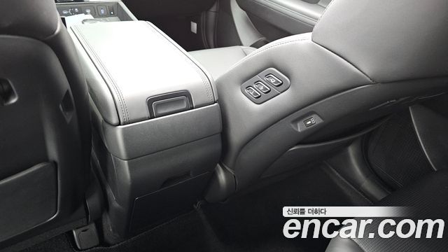 Hyundai Santafe 2026 — photo 25