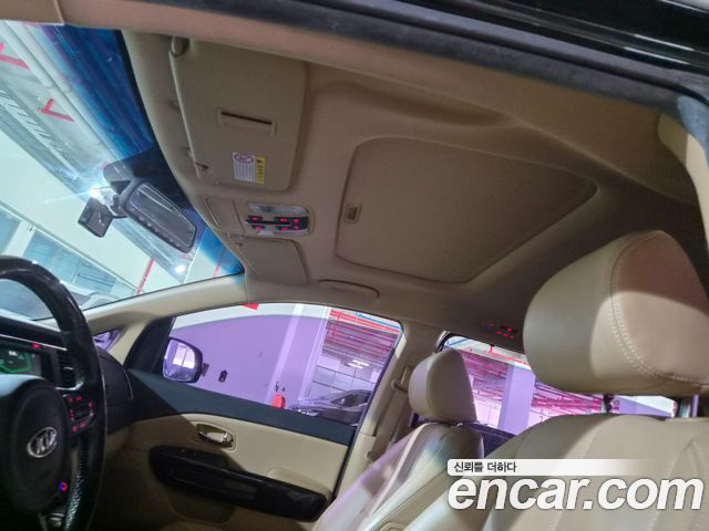 Kia Canival 2018 — photo 13