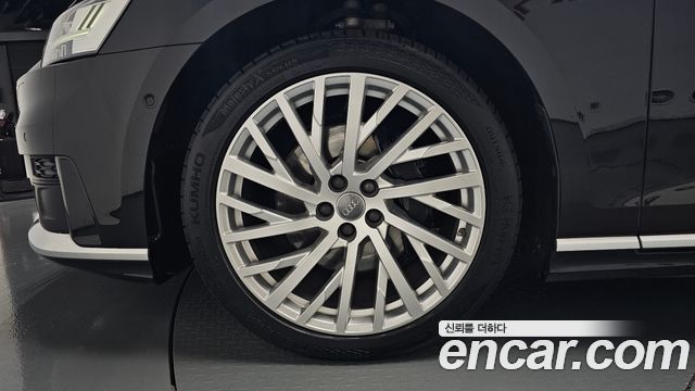 Audi A8 2020 — photo 5