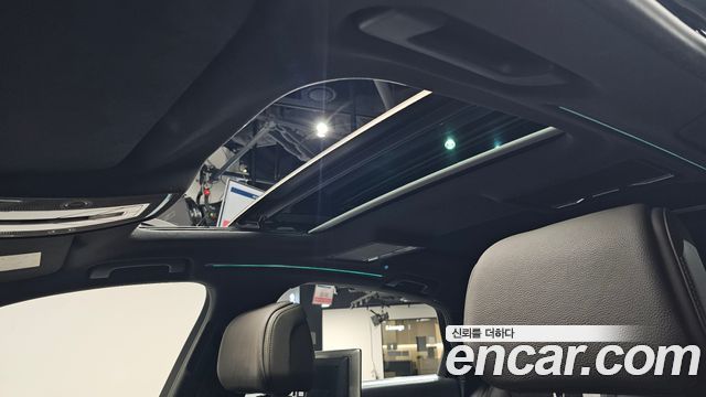 Audi A8 2020 — photo 23