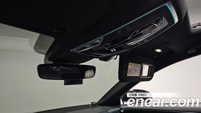 Audi A8 2020 — photo 34