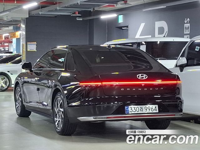 Hyundai Grandeur 2023 — photo 2