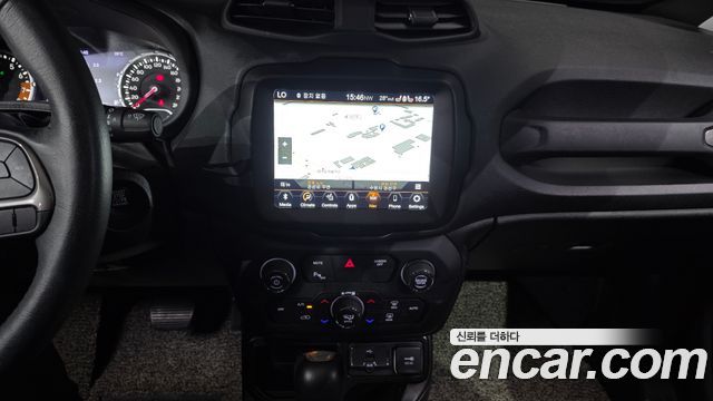 Jeep Renegade 2020 — photo 19