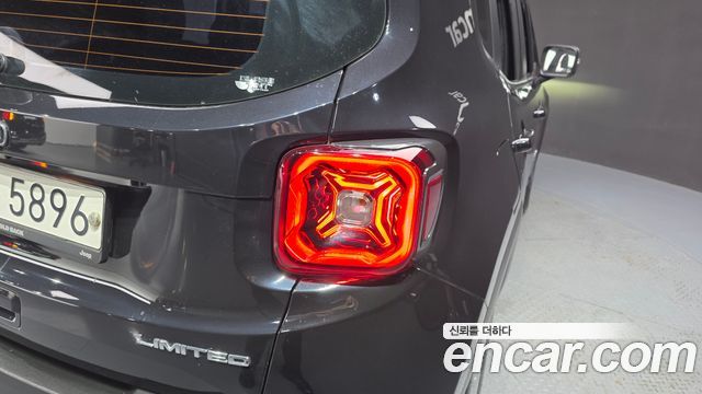 Jeep Renegade 2020 — photo 9