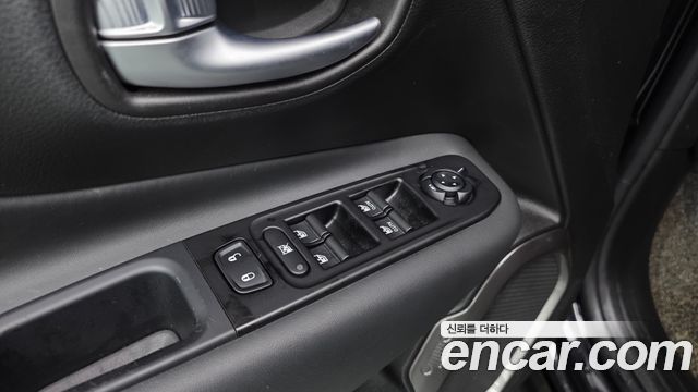 Jeep Renegade 2020 — photo 28