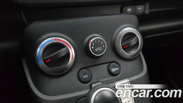 Hyundai Casper 2023 — photo 26