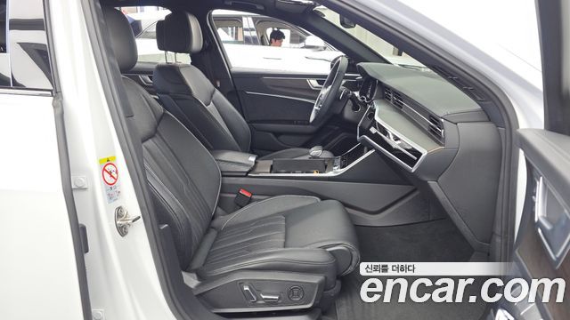 Audi A6 2025 — photo 11