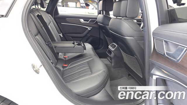 Audi A6 2025 — photo 12