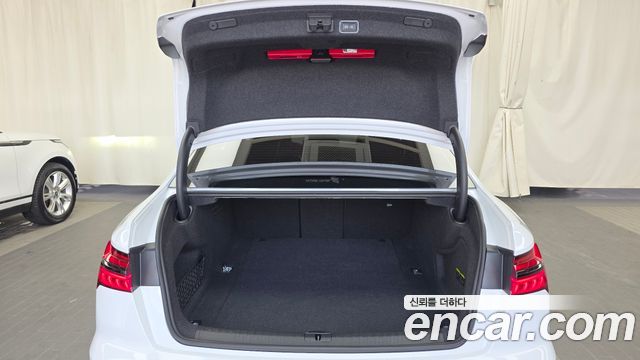 Audi A6 2025 — photo 20