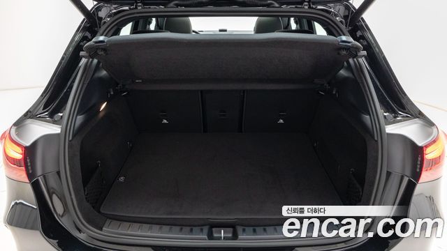 Mercedes-Benz EQA 2026 — photo 11