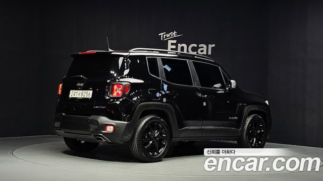 Jeep Renegade 2022 — photo 2
