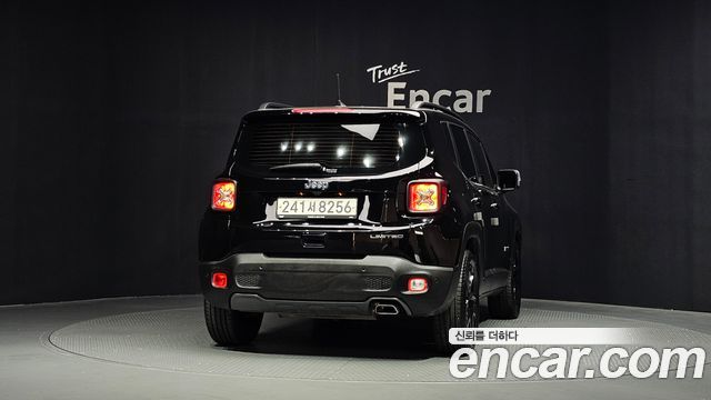 Jeep Renegade 2022 — photo 4