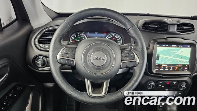 Jeep Renegade 2022 — photo 13