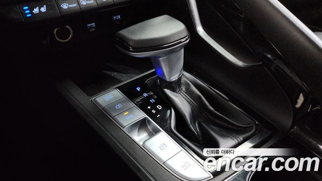 Hyundai AVANTE 2021 — photo 12