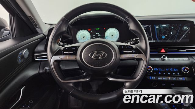 Hyundai AVANTE 2021 — photo 18