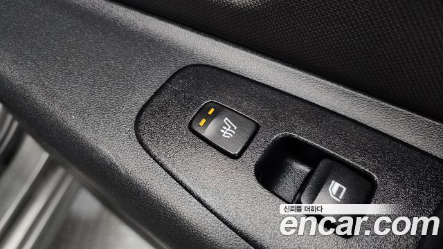 Hyundai AVANTE 2021 — photo 25