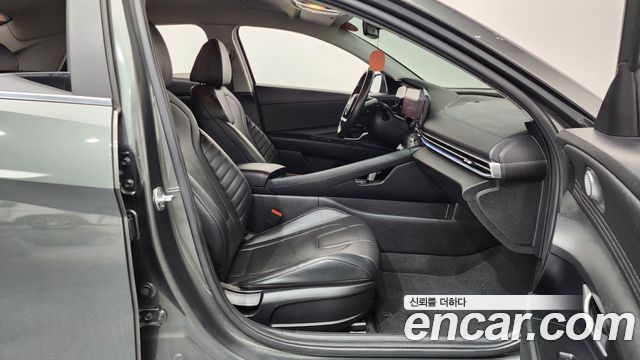 Hyundai AVANTE 2021 — photo 16