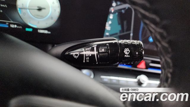 Hyundai AVANTE 2021 — photo 27