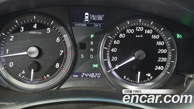 Lexus ES 2010 — photo 8