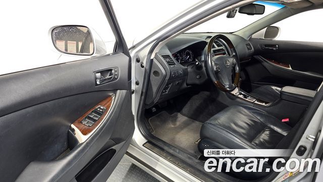 Lexus ES 2010 — photo 10