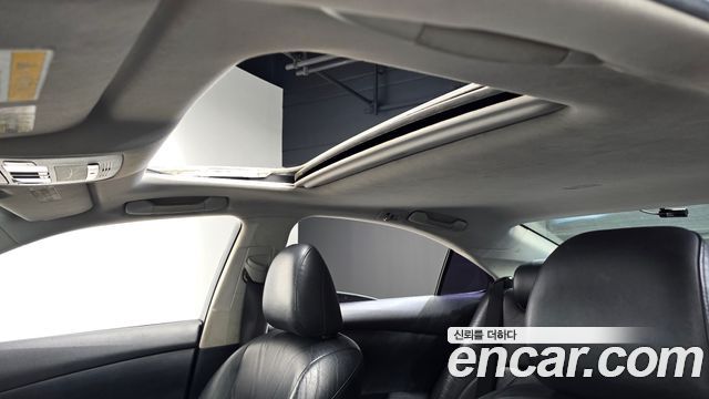 Lexus ES 2010 — photo 16