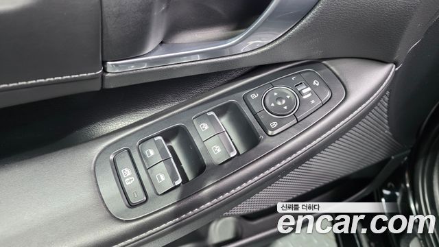 Hyundai Sonata 2023 — photo 17