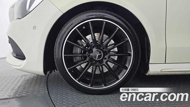 Mercedes-Benz CLA-Class 2018 — photo 5