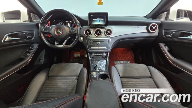 Mercedes-Benz CLA-Class 2018 — photo 10