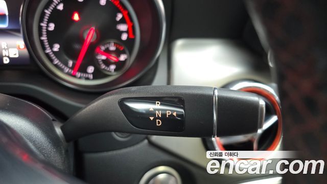 Mercedes-Benz CLA-Class 2018 — photo 12