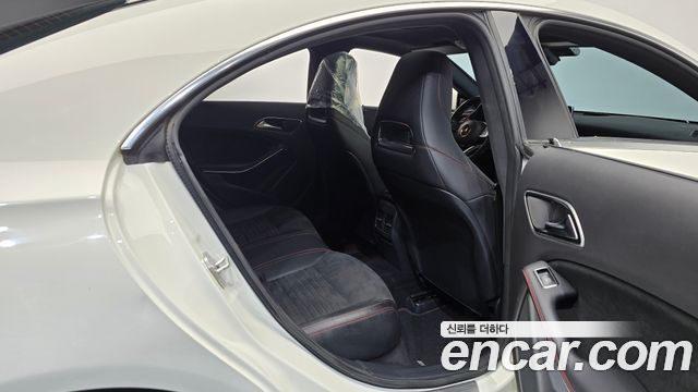 Mercedes-Benz CLA-Class 2018 — photo 17
