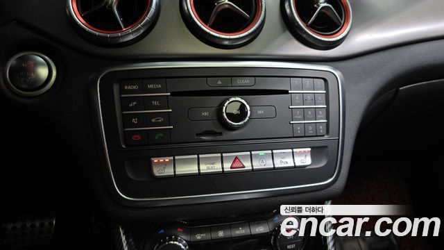 Mercedes-Benz CLA-Class 2018 — photo 33