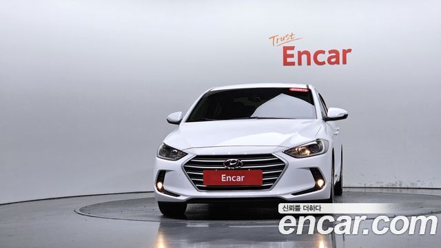 Hyundai AVANTE 2018 — photo 3