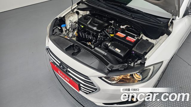 Hyundai AVANTE 2018 — photo 6