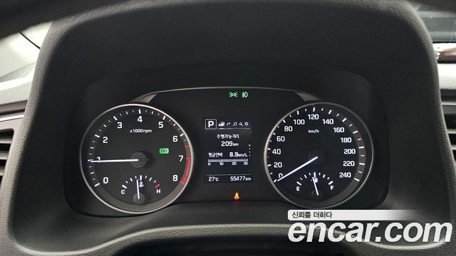 Hyundai AVANTE 2018 — photo 11
