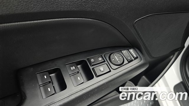 Hyundai AVANTE 2018 — photo 29