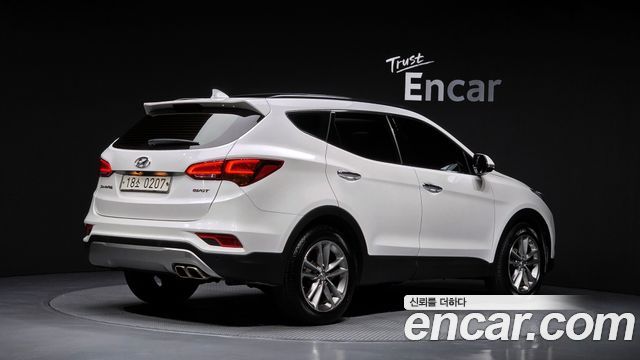 Hyundai Santafe 2016 — photo 2