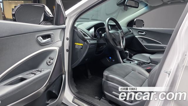 Hyundai Santafe 2016 — photo 13