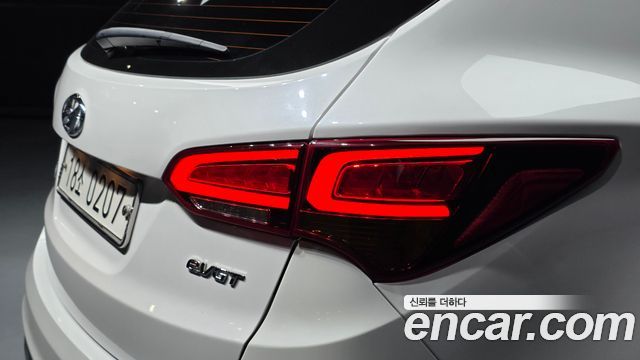 Hyundai Santafe 2016 — photo 9