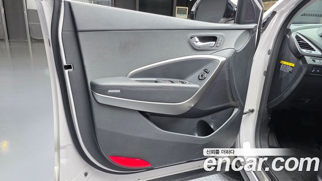 Hyundai Santafe 2016 — photo 14