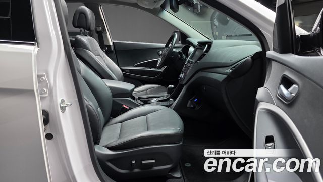 Hyundai Santafe 2016 — photo 16