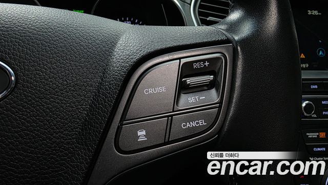 Hyundai Santafe 2016 — photo 27