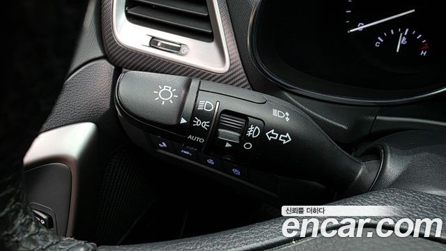 Hyundai Santafe 2016 — photo 29
