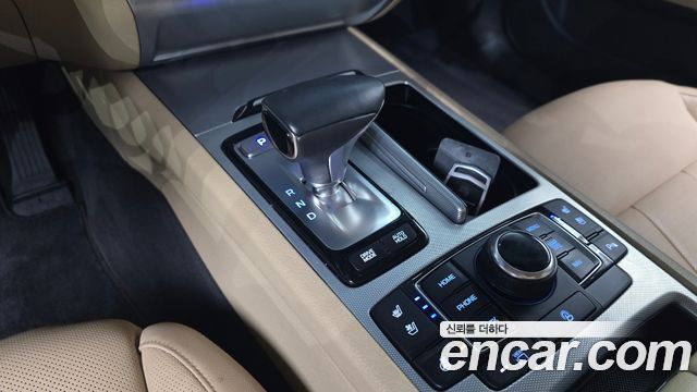 Genesis G80 2017 — photo 12
