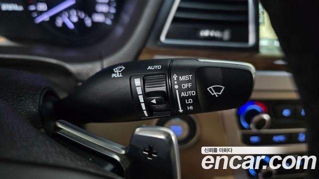 Genesis G80 2017 — photo 27