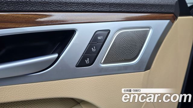 Genesis G80 2017 — photo 29